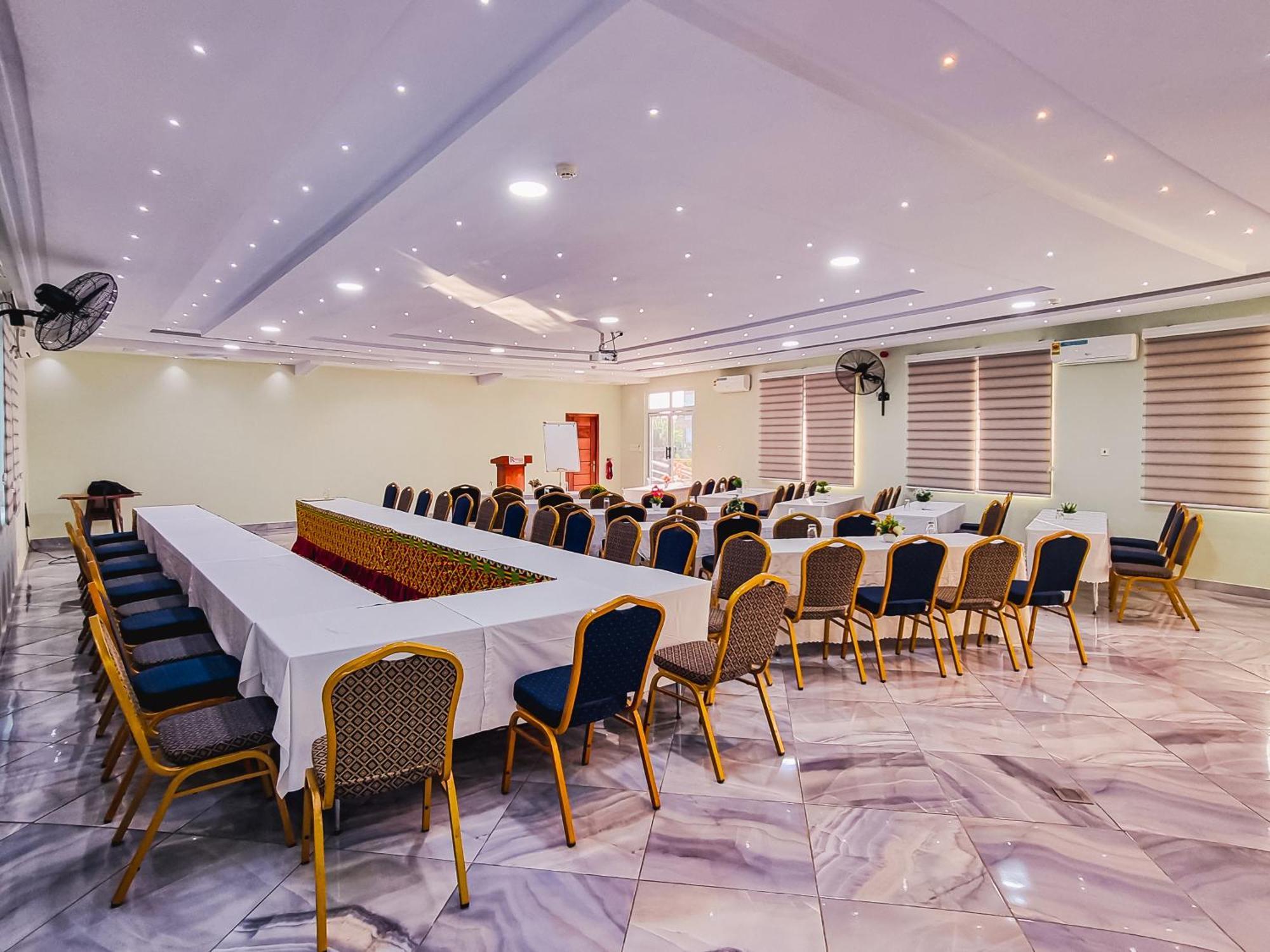 Rhogem Hotel Sekondi-Takoradi 外观 照片